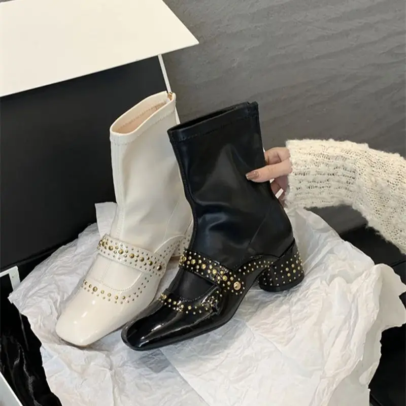 Sepatu Boots Putih Wanita Mode - Women'S Fashion Trends Fall 2025 ulasan dan harga